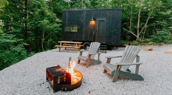 Getaway And Unwind Surrounded By Nature In The Missouri Forest