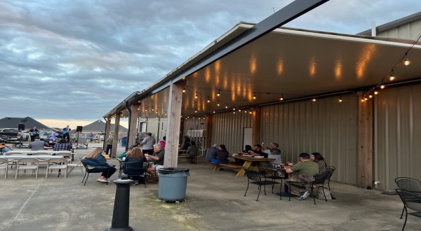 The Dog-Friendly Brewery In Louisiana That Just Might Be Your New Favorite Hangout