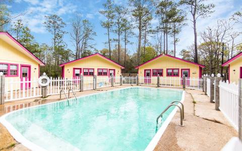 The Most Epic Resort Campground In Louisiana Is An Outdoor Playground With Multiple Swimming Pools, Lakes, Mini-Golf And More