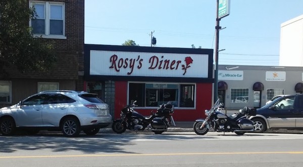 This Tiny But Delicious Restaurant In Michigan Proves That Good Things Come In Small Packages