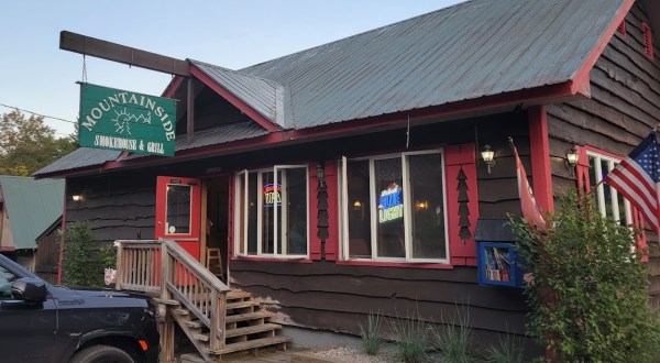On Your Way To The Mountains, Enjoy A Meal At This Hidden Gem BBQ Spot In New York