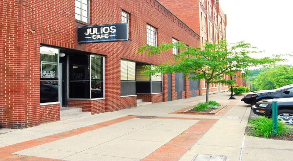 If Pasta Is Your Love Language, You’ll Be In Heaven At Julios Café In West Virginia