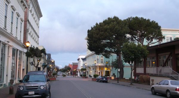 Enjoy A Picture-Perfect Weekend Next To Humboldt Bay When You Visit Eureka, California