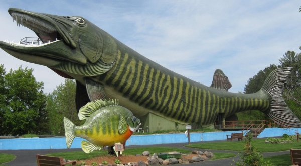 Shop, Eat, Celebrate And Learn About Wisconsin’s Fishing History At Musky Fest