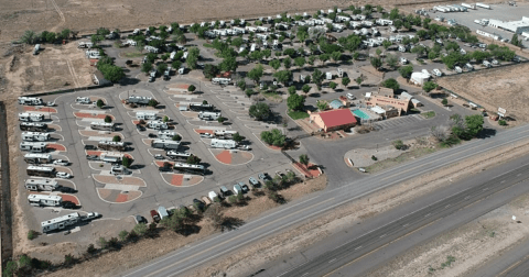With A Hot Tub, Swimming Pool, And Clubhouse, This RV Campground In New Mexico Is A Dream Come True