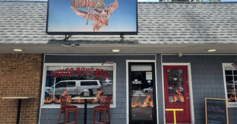 On Your Way To The Beach, Enjoy A Meal At This Hidden Gem BBQ Spot In Virginia