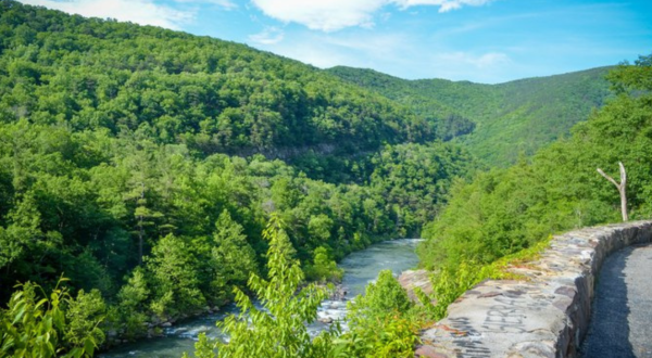 Few People Know There’s A Natural Wonder Hiding In This Tiny Virginia Town