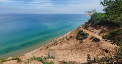 Few People Know There's A Natural Wonder Hiding In This Tiny Michigan Town