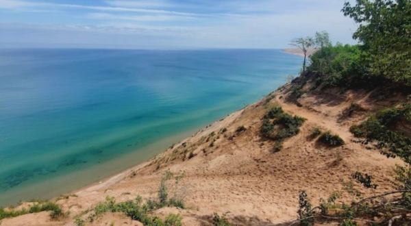 Few People Know There’s A Natural Wonder Hiding In This Tiny Michigan Town