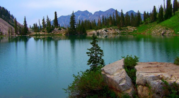 There’s Something Magical About These 10 Utah Lakes In The Summer