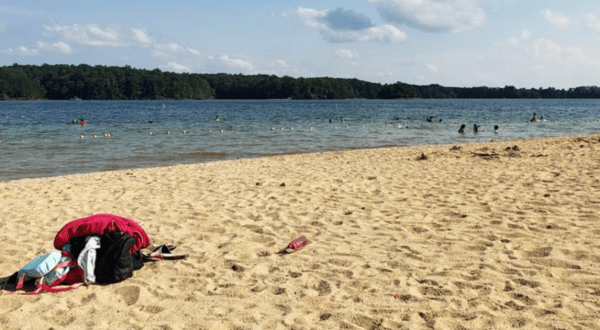 The One Pristine Inland Beach In Virginia That Will Make You Swear You’re On The Coast