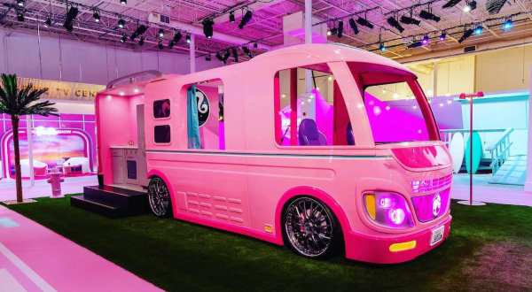 Live Out Your Barbie Or Ken Dreams At This Interactive Experience In Los Angeles