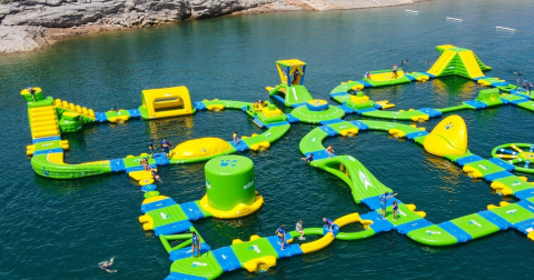 There's A Giant Inflatable Waterpark At Scorpion Bay Marina In Arizona This Summer That's Loads Of Fun