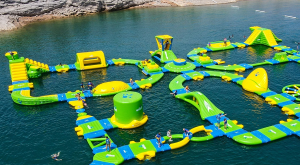 There’s A Giant Inflatable Waterpark At Scorpion Bay Marina In Arizona This Summer That’s Loads Of Fun