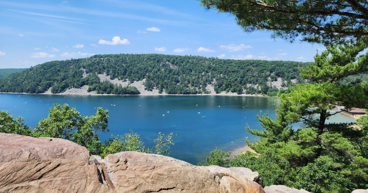 18 Best Hikes In Wisconsin: The Top-Rated Hiking Trails To Visit In 2024