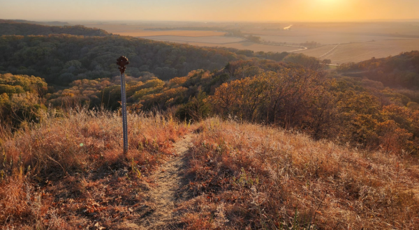 18 Best Hikes In Iowa: The Top-Rated Hiking Trails To Visit In 2024