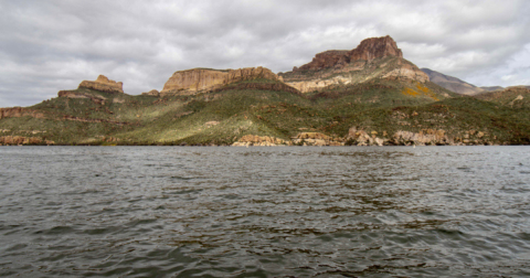 The Small Town Lake In Arizona That's An Idyllic Summer Day Trip