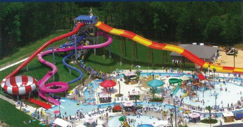 7 Epic Waterparks in Mississippi To Take Your Summer To A Whole New Level