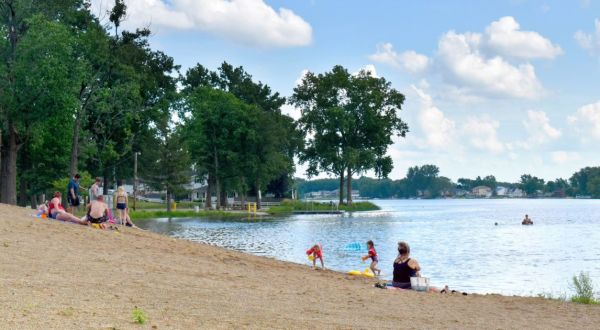 Visit Waubee Lake, One Of Indiana’s Most Underrated Lakes And A Great Summer Destination
