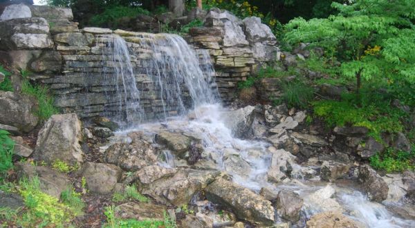 10 Enchanting Urban Waterfalls That Everyone In Missouri Should Visit