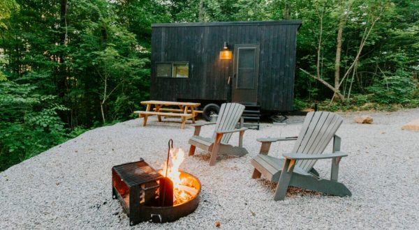 Getaway And Unwind Surrounded By Nature In The Illinois Forest