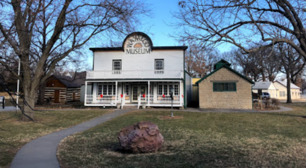 With Tons Of Antiques And A Beautiful Park, This Small Town Museum In Kansas Is A True Hidden Gem