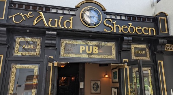This Irish Pub Was Actually Built In Ireland, Dismantled, And Brought To New Jersey