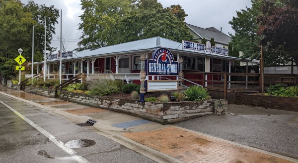 The Charming Michigan General Store That’s Been Open For More Than 70 Years