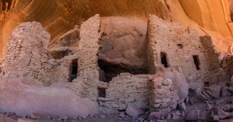 Hike Through An Ancient City In Utah For An Incredible Nomadic Adventure