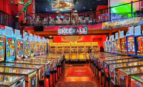 With Over 150 Video Games & Pinball Machines, This Small Town Museum In Florida Is A True Hidden Gem