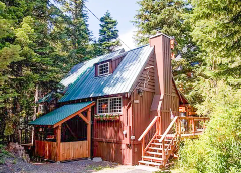 This Remote Retreat In Oregon Is The Best Place To Spend A Long Weekend