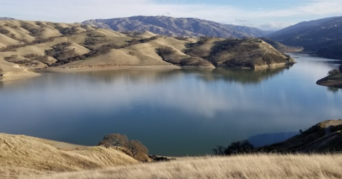The Most Scenic Lake In Northern California Is Perfect For A Year-Round Vacation