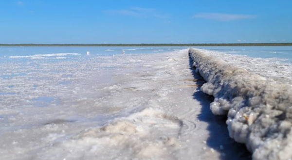 You Can Practically Walk On Water At This Texas Lake That Sits On 4 Million Tons Of Salt