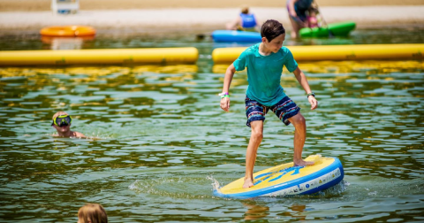Karst Beach Is A Floating Waterpark In Kentucky That's Fun For The Whole Family