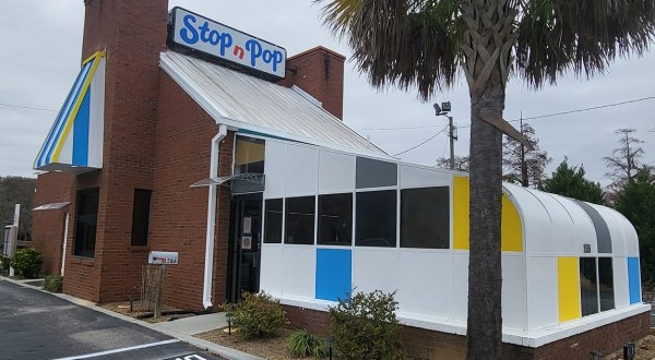 Choose From 25 Flavors To Create Your Own Gourmet Soda At Stop ‘N Pop In South Carolina
