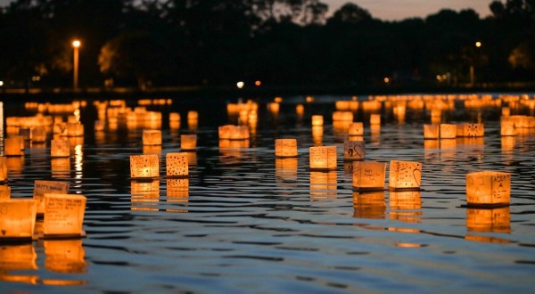 The Water Lantern Festival In Arkansas That’s A Night Of Pure Magic