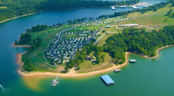 With A Disc Golf Course, Tennis Courts, And Two Swimming Pools, This RV Campground In Arkansas Is A Dream Come True