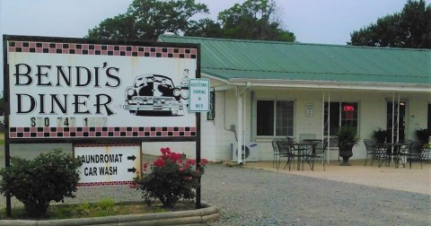 This Tiny But Delicious Restaurant In Arkansas Proves That Good Things Come In Small Packages