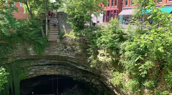 The Charming Small Town In Kentucky That Was Named After A Cave