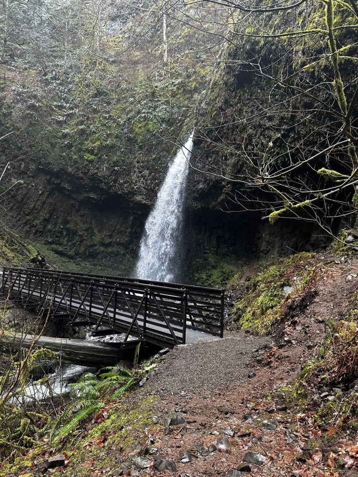 best time to visit oregon for hiking