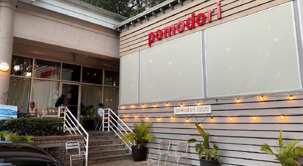 If Pasta Is Your Love Language, You’ll Be In Heaven At Pomodori In South Carolina