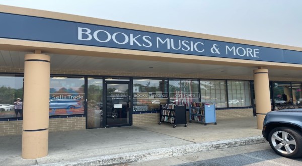 Don’t Judge This Used Bookstore In Maryland By Its Cover