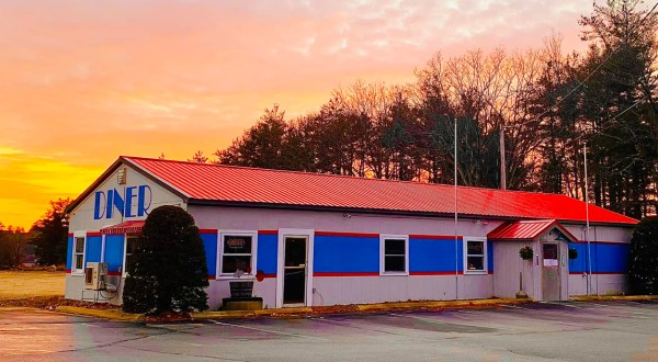 This Iconic New Hampshire Diner Is Part Of Local History And Is Still Slinging Delicious Comfort Food