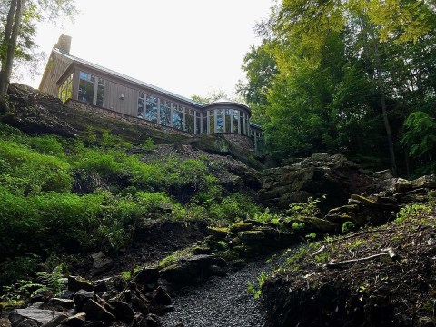 This Waterfall Brewery In Pennsylvania Is The Perfect Place To Enjoy A Summer Day