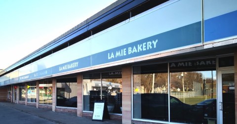 Locals Can't Get Enough Of The Artisan Creations At This Charming City Bakery In Iowa