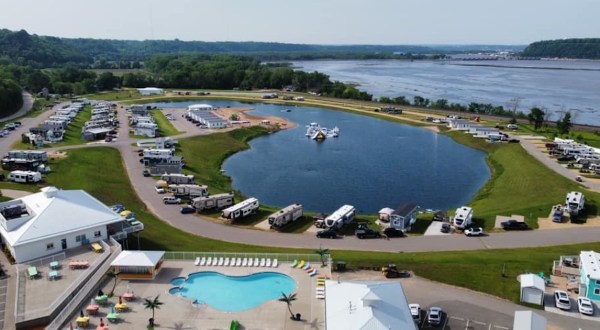 The Most Epic Resort Campground In Wisconsin Is An Outdoor Playground With A Private Beach, Tiki Bar, And Mississippi Views