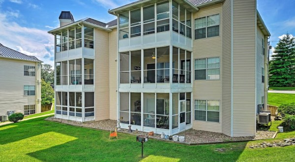 This Cozy Condo Is The Best Home Base For Your Adventures At Missouri’s Table Rock Lake
