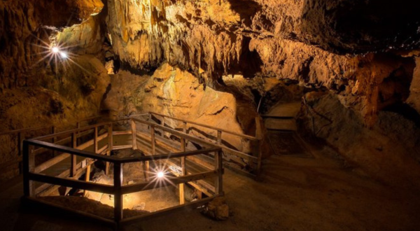 This Cavern Hike In Virginia Is One Of The Scariest Underground Tours In The U.S.