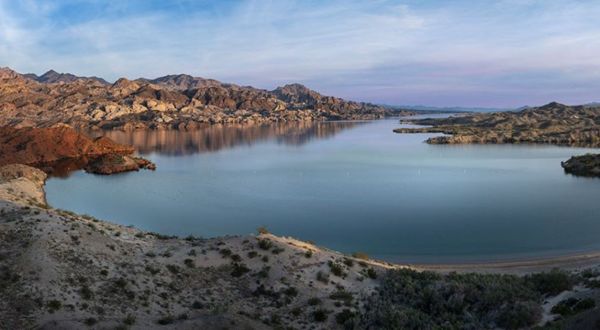 This Rural Arizona Lake Is The Perfect Place To Make A Splash This Summer