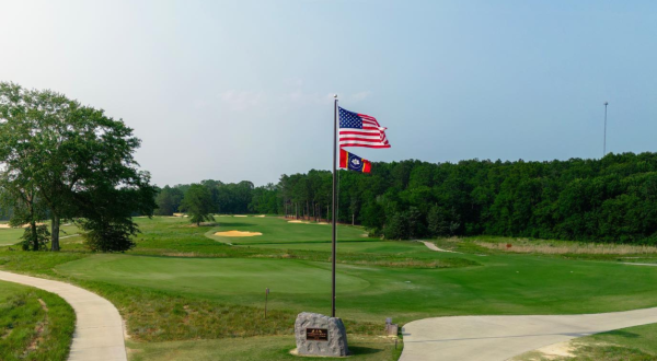 Mississippi’s Secluded Golf Oasis Beckons Visitors For A Memorable Summer Gateway